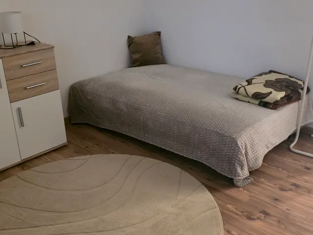 Kiadó lakás Pécs, Meszes, Dobó István utca 30 nm