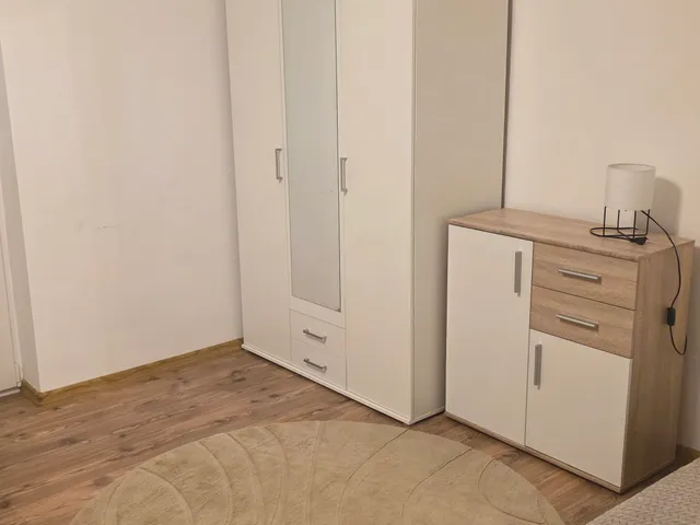 Kiadó lakás Pécs, Meszes 30 nm