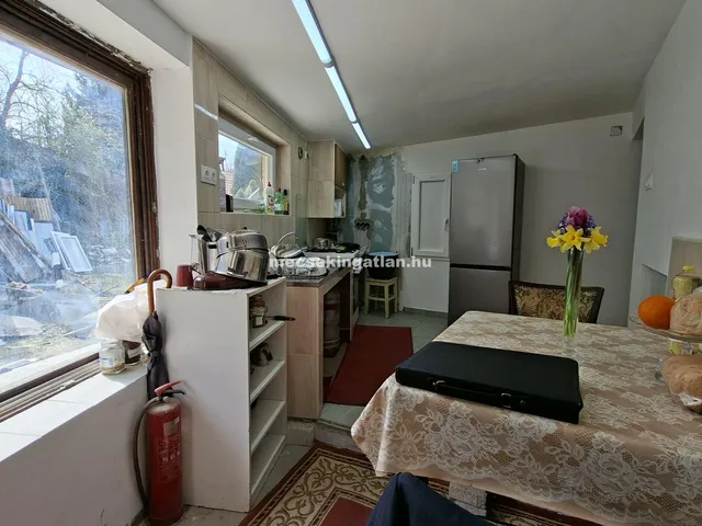 Eladó ház Pécs, Bánom 43 nm