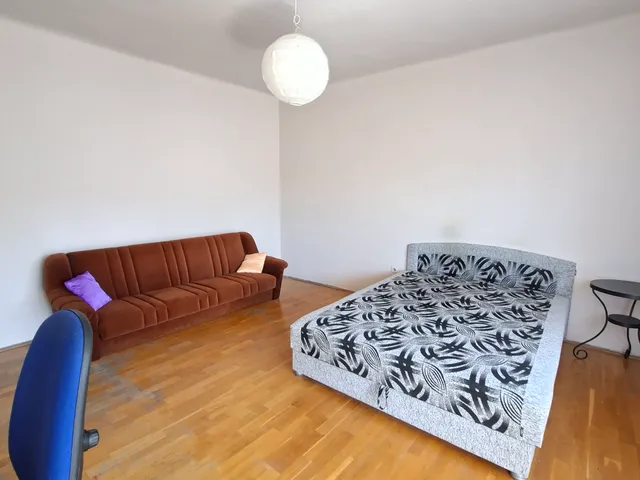 Kiadó lakás Pécs, Egyetemváros, Kodály Zoltán utca 44 nm