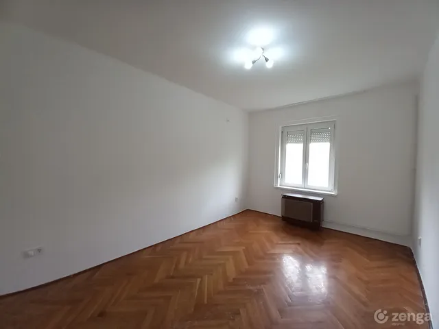 Kiadó lakás Pécs, Meszes 49 nm