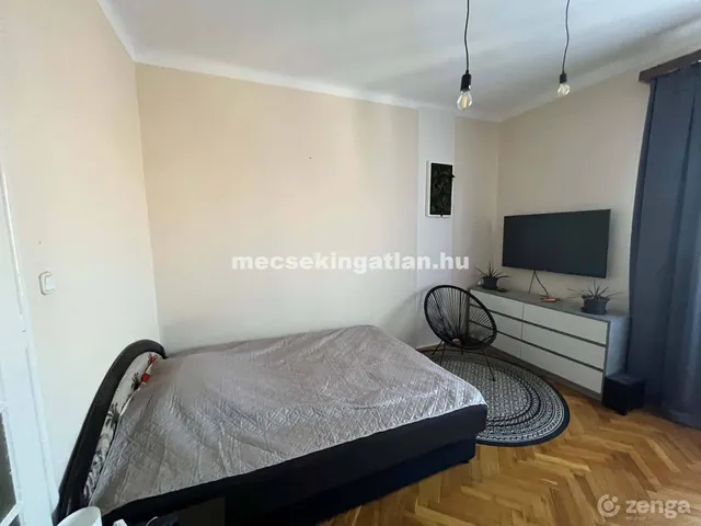 Kiadó lakás Pécs, Belváros, Apáca utca 44 nm