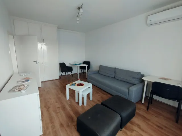 Kiadó lakás Pécs, Egyetemváros 37 nm