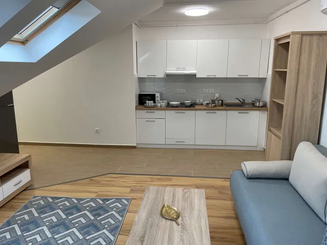 Kiadó lakás Pécs, Belváros, Majorossy Imre utca 36 nm