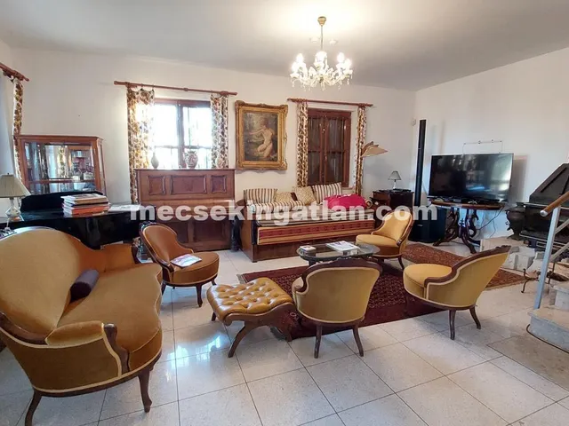 Kiadó ház Pécs, Aranyhegy, Pécsi járás 150 nm