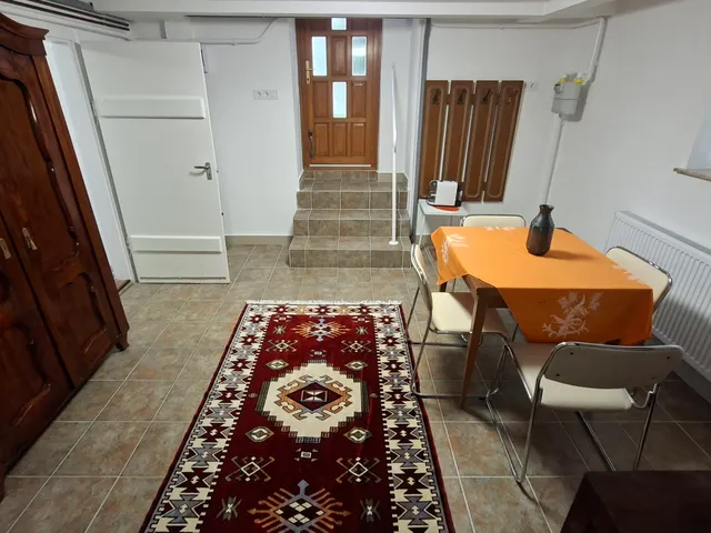 Kiadó lakás Pécs, Ispitaalja 3 nm