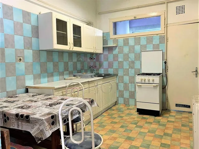 Kiadó ház Debrecen, Belváros 50 nm