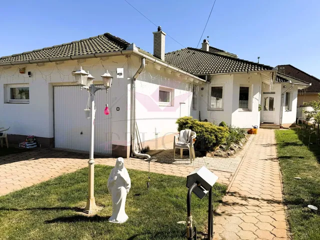 Eladó ház Debrecen, Veres Péter-kert 181 nm