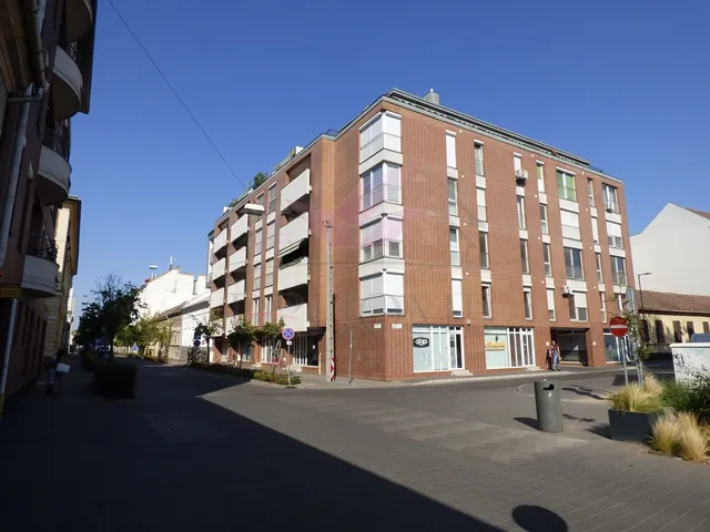 Eladó lakás Debrecen, Belváros 117 nm