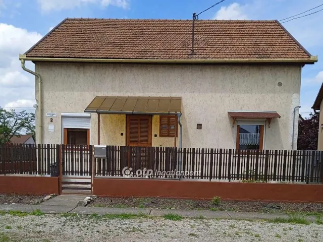 Eladó ház Jászberény 178 nm