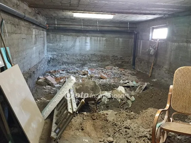 Eladó ház Jászfényszaru 140 nm