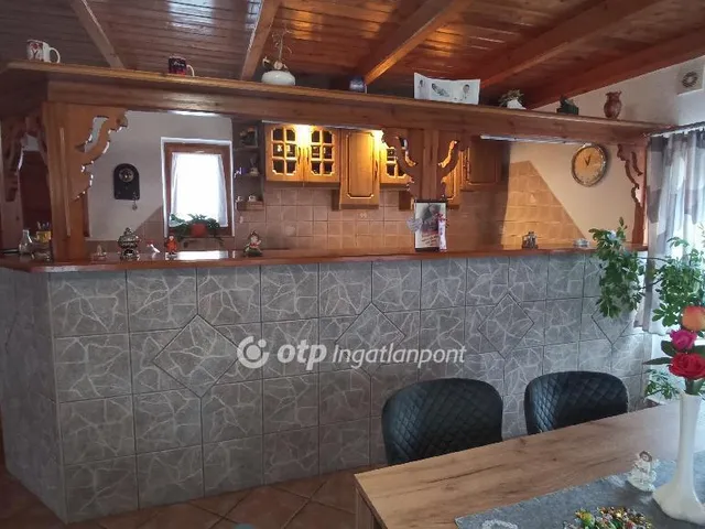 Eladó ház Jászfényszaru 167 nm