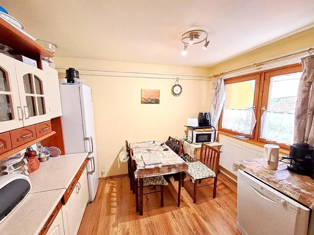 Eladó ház Szolnok 200 nm