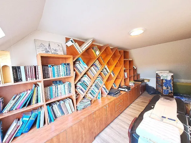 Eladó ház Szolnok 200 nm