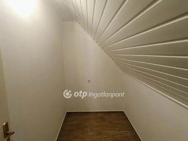 Eladó ház Jászfényszaru 139 nm