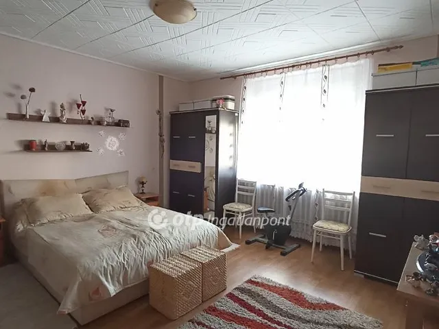 Eladó ház Jászfényszaru 99 nm