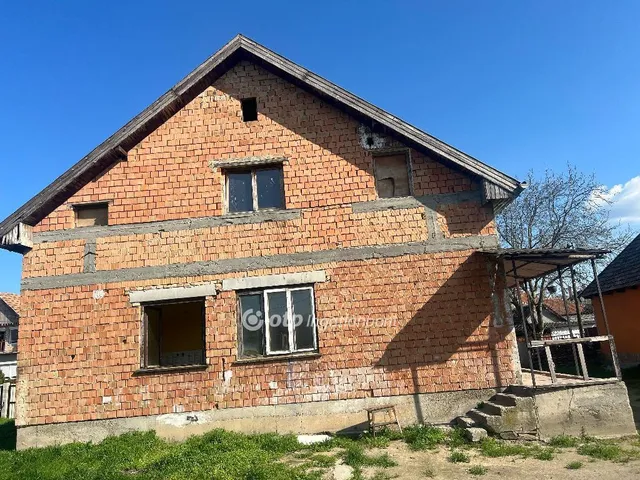 Eladó ház Nagykáta 160 nm