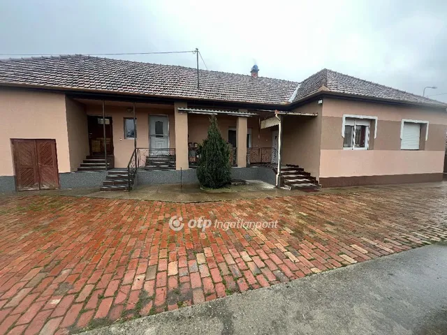 Eladó ház Újszilvás 110 nm