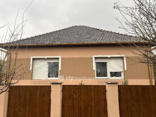 Eladó ház Újszilvás 110 nm