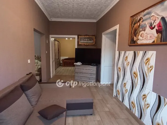 Eladó ház Jászfényszaru 118 nm