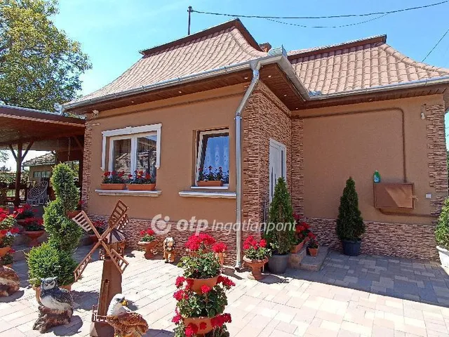Eladó ház Jászfényszaru 118 nm