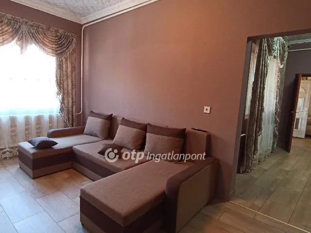 Eladó ház Jászfényszaru 118 nm