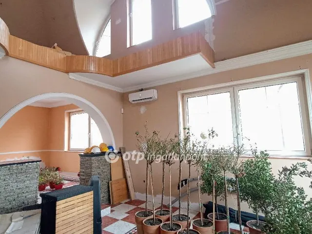 Eladó ház Jászfényszaru 170 nm