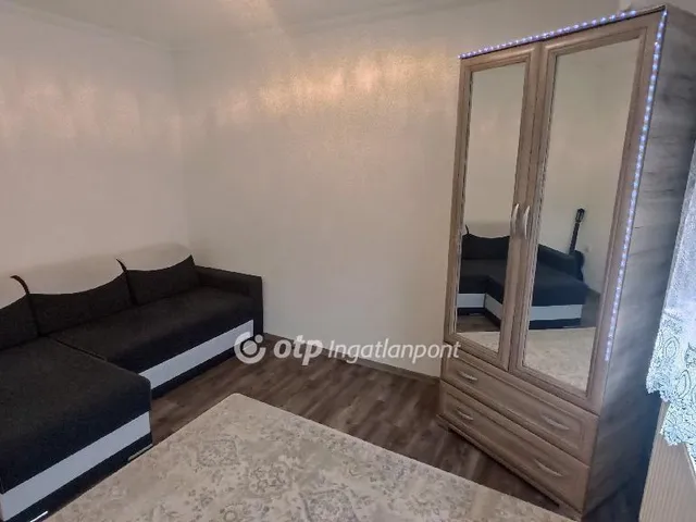 Eladó ház Jászfényszaru 139 nm