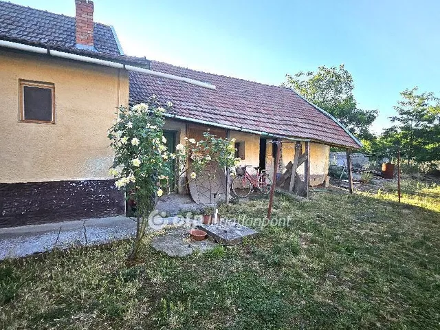 Eladó ház Alattyán 66 nm