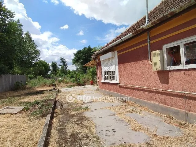 Eladó ház Tápiószele 69 nm