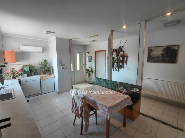 Eladó ház Pusztamonostor 81 nm