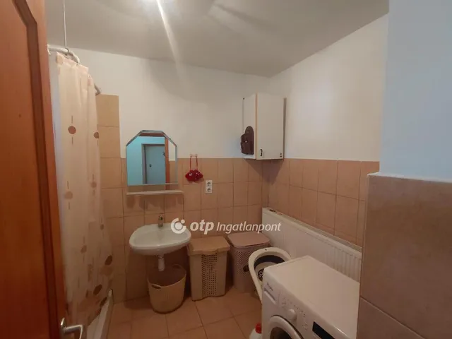 Eladó ház Pusztamonostor 81 nm