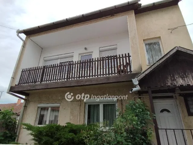 Eladó ház Jászfelsőszentgyörgy 127 nm