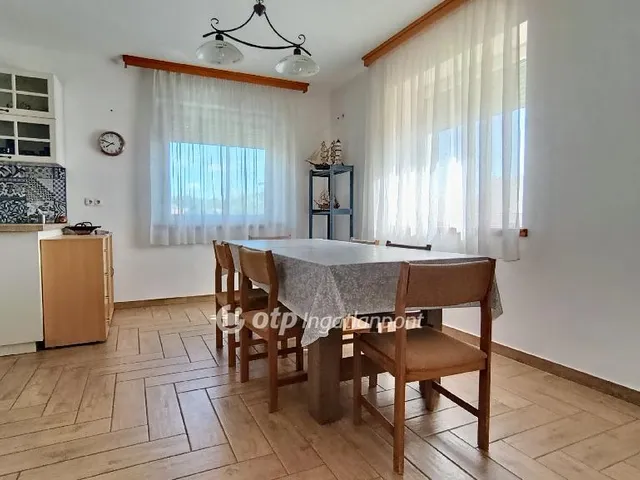 Eladó ház Ercsi 305 nm