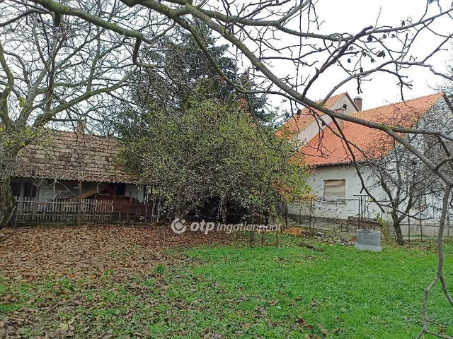 Eladó ház Jászapáti 180 nm