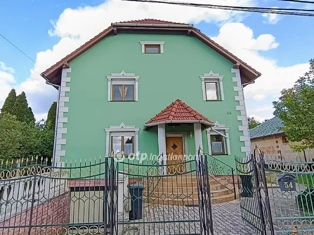 Eladó ház Isaszeg 184 nm