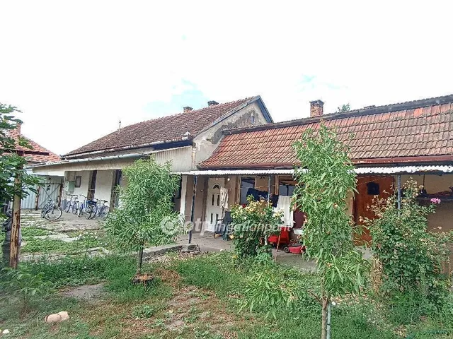 Eladó ház Jászberény 93 nm