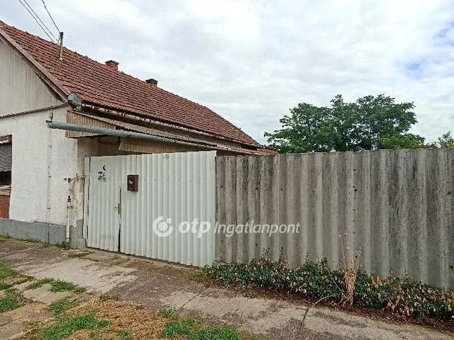 Eladó ház Jászberény 93 nm