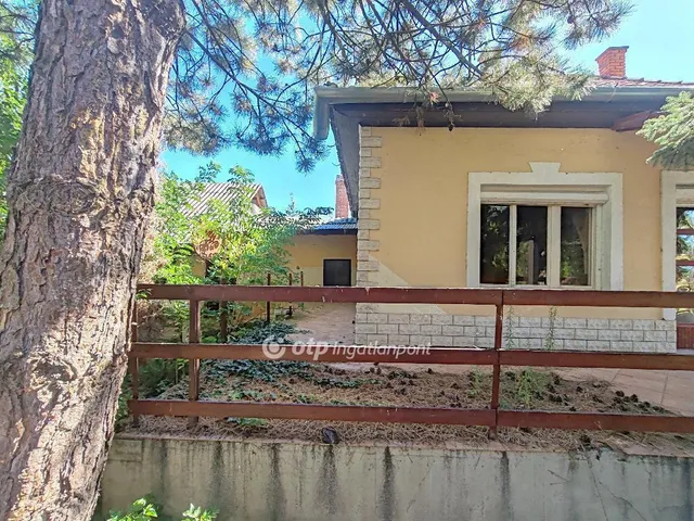 Eladó ház Jászladány 84 nm