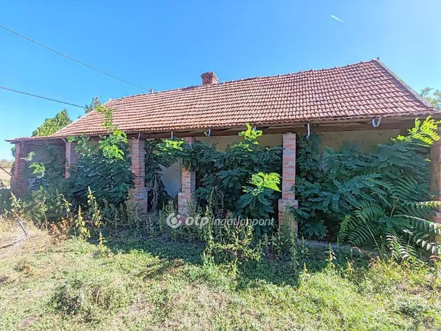 Eladó ház Jászladány 84 nm