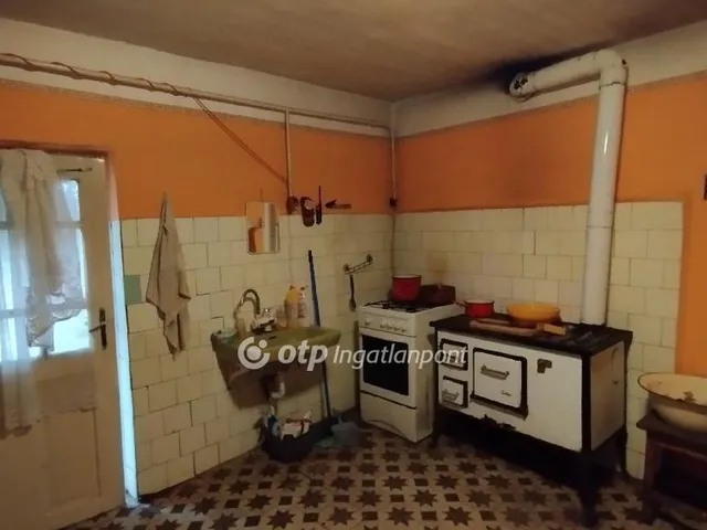 Eladó mezőgazdasági ingatlan Jászberény 75 nm