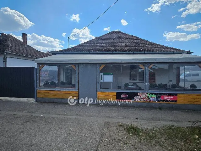 Eladó kereskedelmi és ipari ingatlan Jászjákóhalma 150 nm