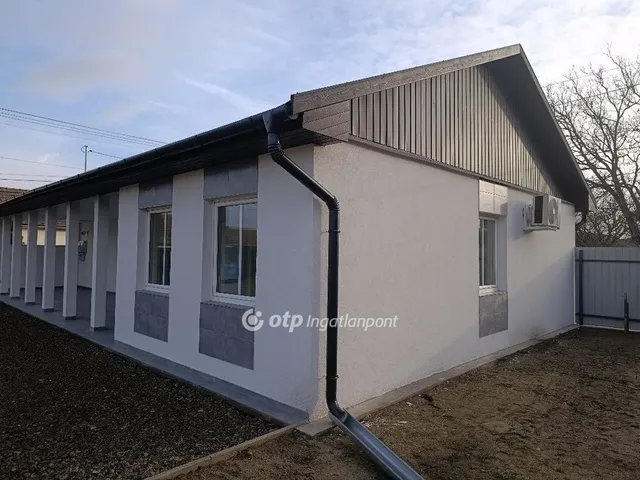 Eladó ház Jászfényszaru 70 nm