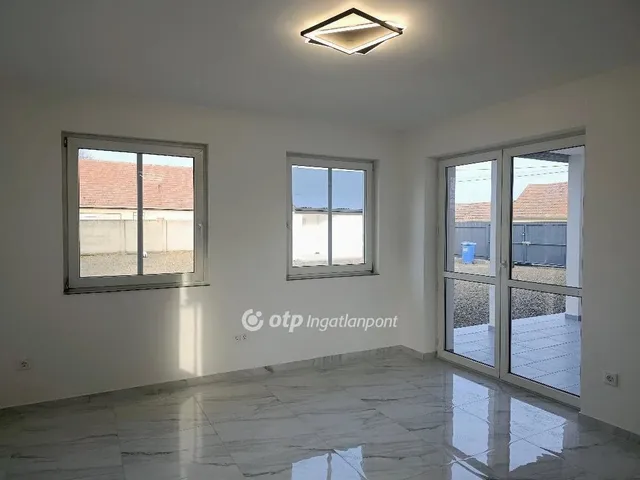Eladó ház Jászfényszaru 70 nm