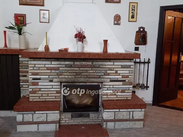 Eladó ház Tápiószele 168 nm