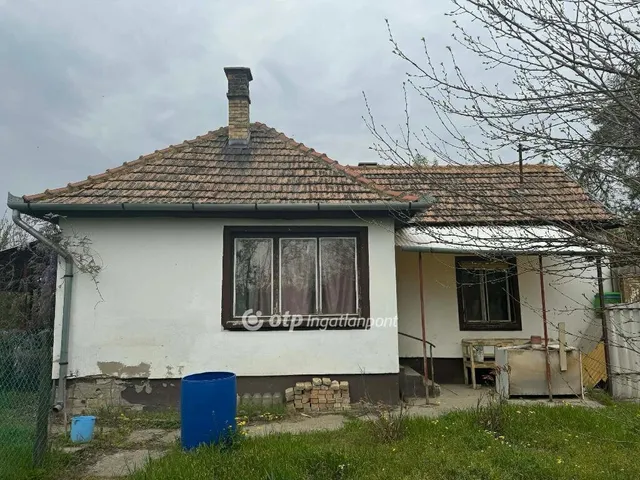 Eladó ház Cegléd 40 nm