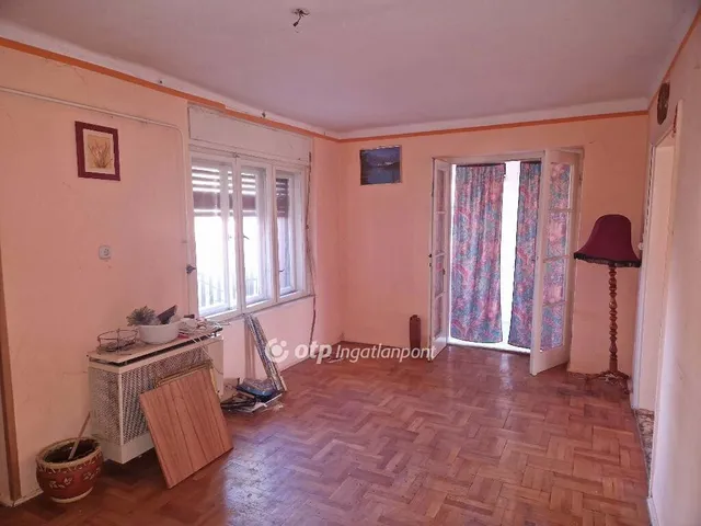 Eladó ház Tápiószele 75 nm