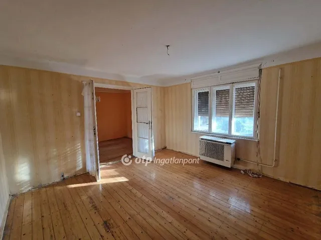 Eladó ház Tápiószele 75 nm