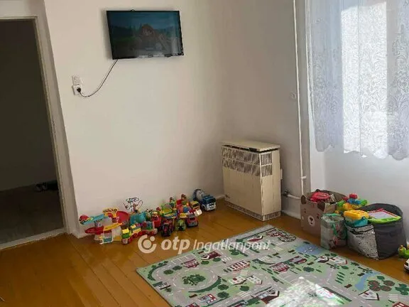 Eladó ház Jászapáti 102 nm