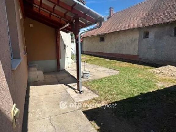 Eladó ház Cegléd 105 nm